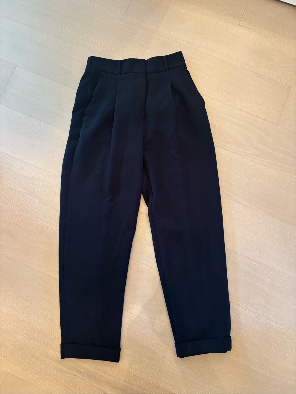 Wilfred Black Cropped Women's Pants